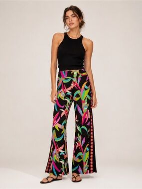 🎉LAST PIECE🎉TRINA TURK Birds Of‎ Paradise Cover-Up Pants